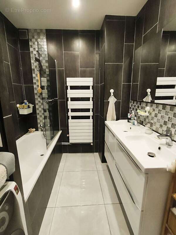 Appartement à VILLE-D&#039;AVRAY