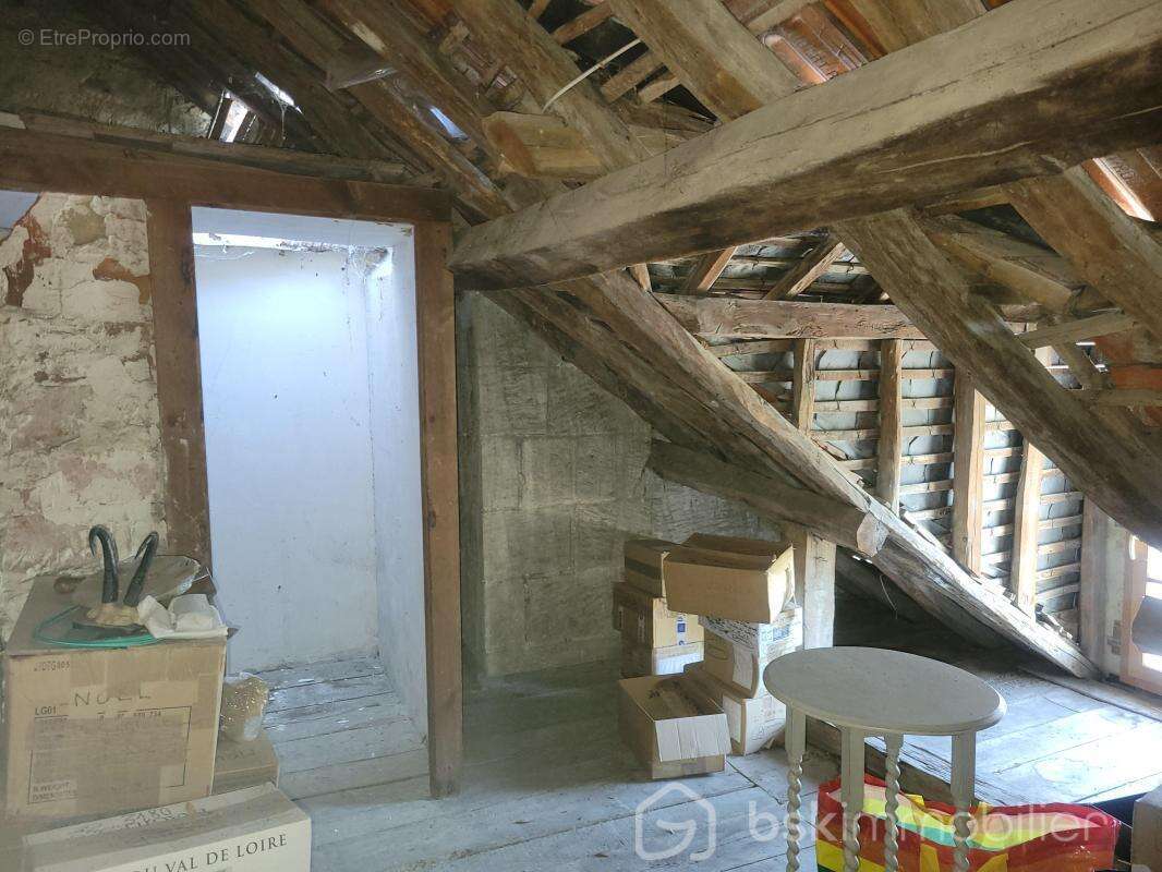 Maison à CHATELLERAULT