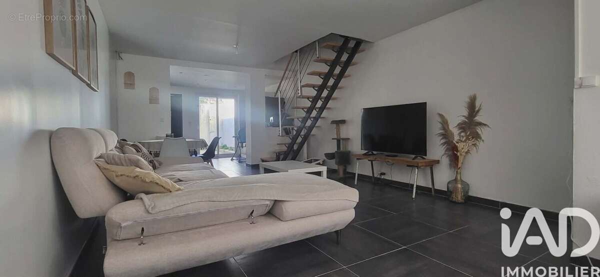 Photo 2 - Maison à CROIX