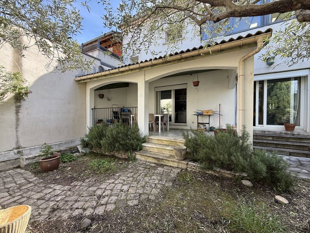Maison à MONTELIMAR