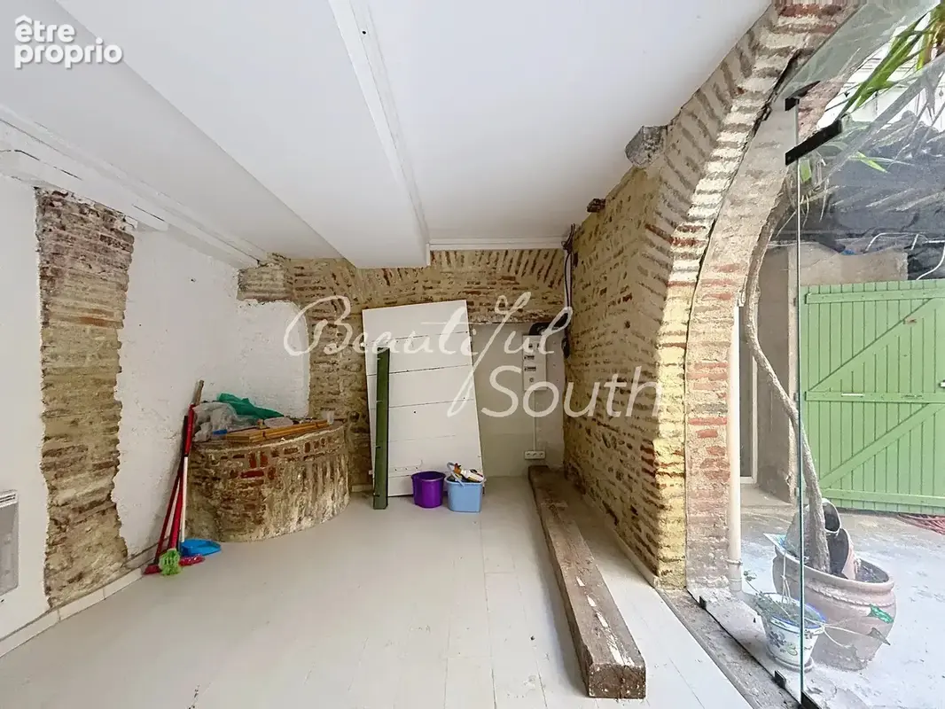 Local de 75 m² au charme atypique en centre-ville - photo 2