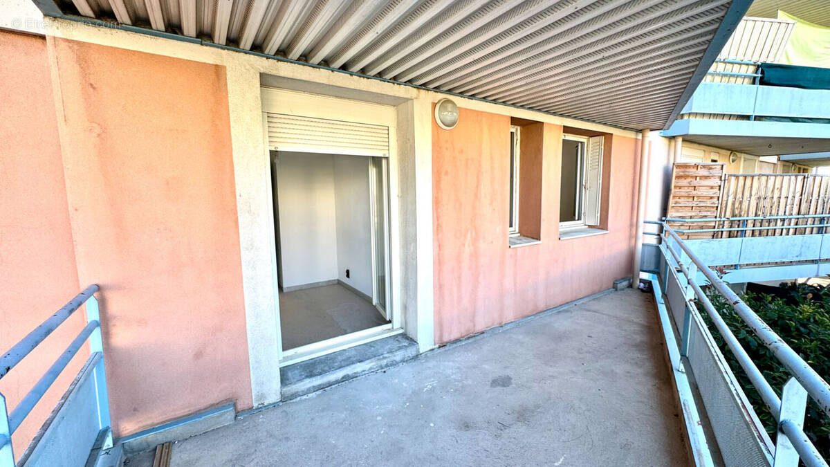 Appartement à SORGUES