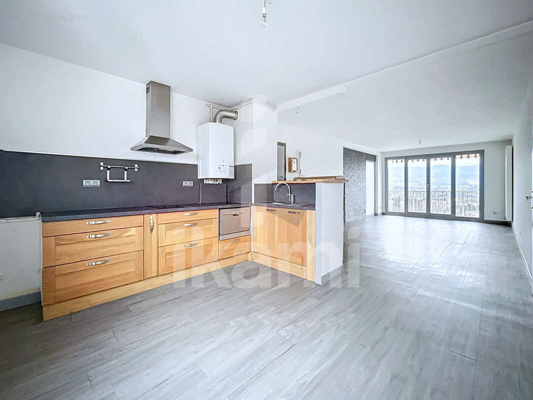 Appartement à VOIRON