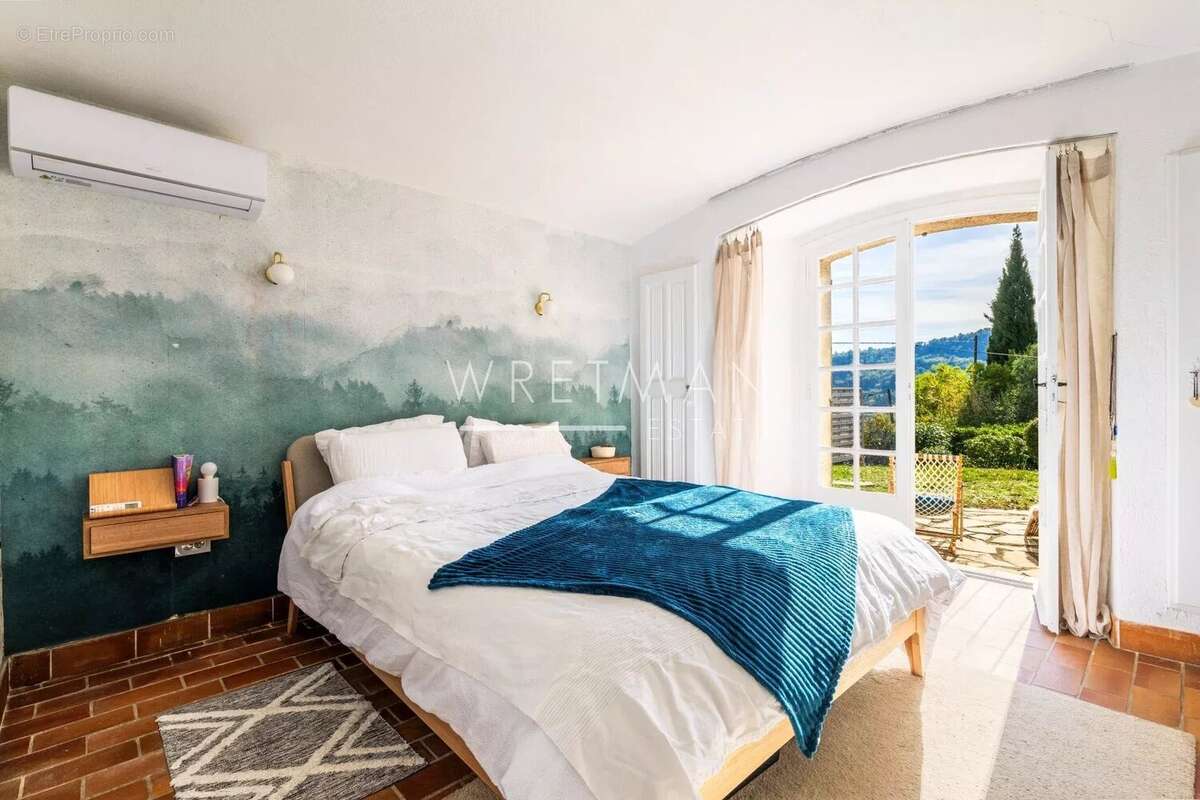 Charmante propriété au cœur d'une oliveraie - Tourrettes-sur-Loup - photo 8