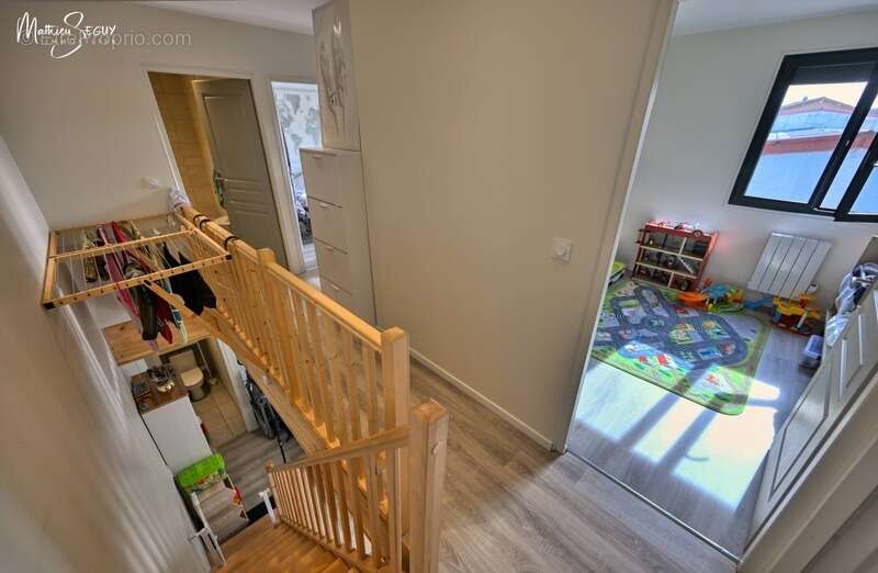 Appartement à THURINS