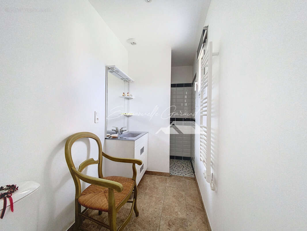 Maison à SAINT-JEAN-DU-BRUEL