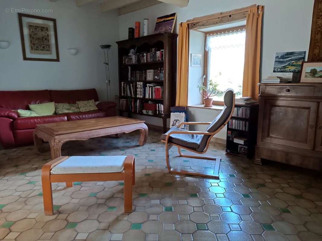 Maison à MONT-SAINT-VINCENT