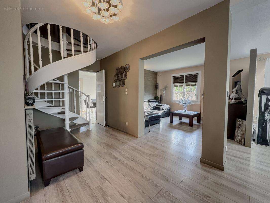 Maison à MARSANNAY-LA-COTE