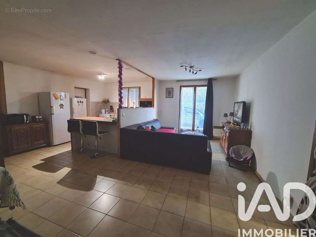 Photo 4 - Maison à SAINT-PARDOUX-ISAAC