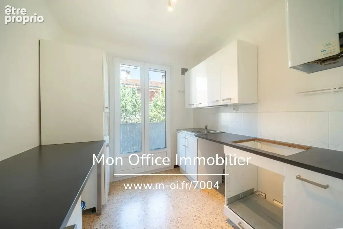 Référence : 7004-PAN - Appartement 4 pièces de 89 m² à Aix-en-Provence - photo 5