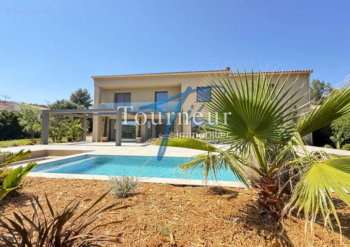 Maison à LA CADIERE-D'AZUR