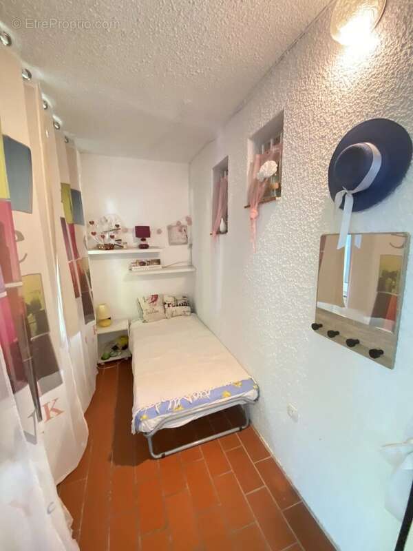 T2 Cabine en rez de jardin + stationnement - photo 9
