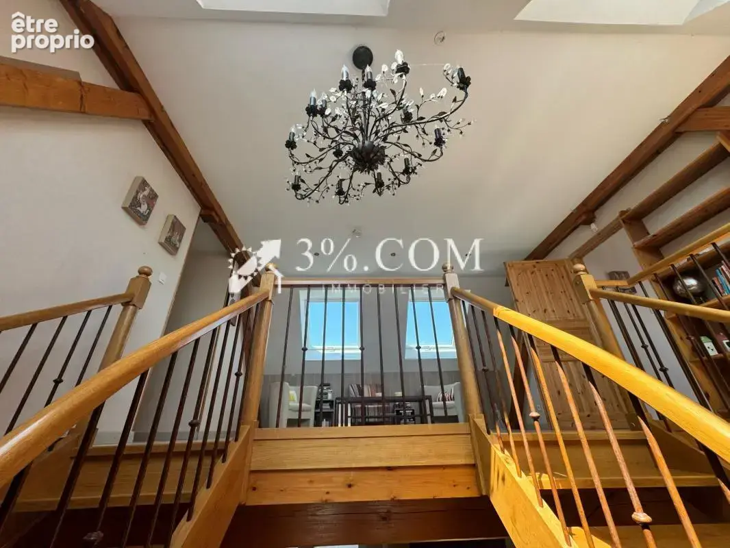 3%COM Propriété composée de 2 Maisons - piscine et jardin - photo 9
