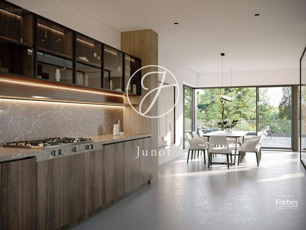 Terrain à VILLE-D'AVRAY