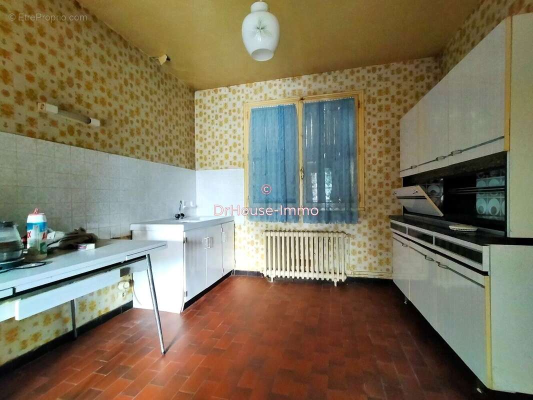 Maison 163 m² à L'isle-Jourdain  - photo 3