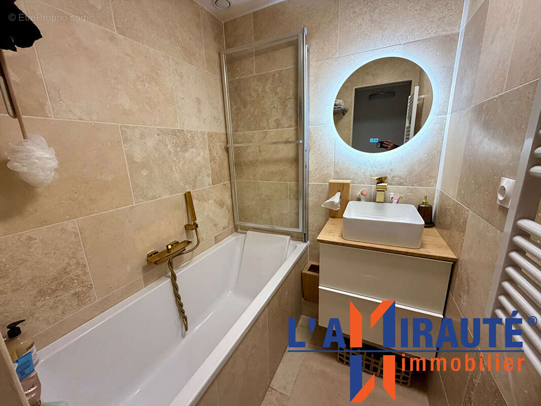 Maison à SARTROUVILLE