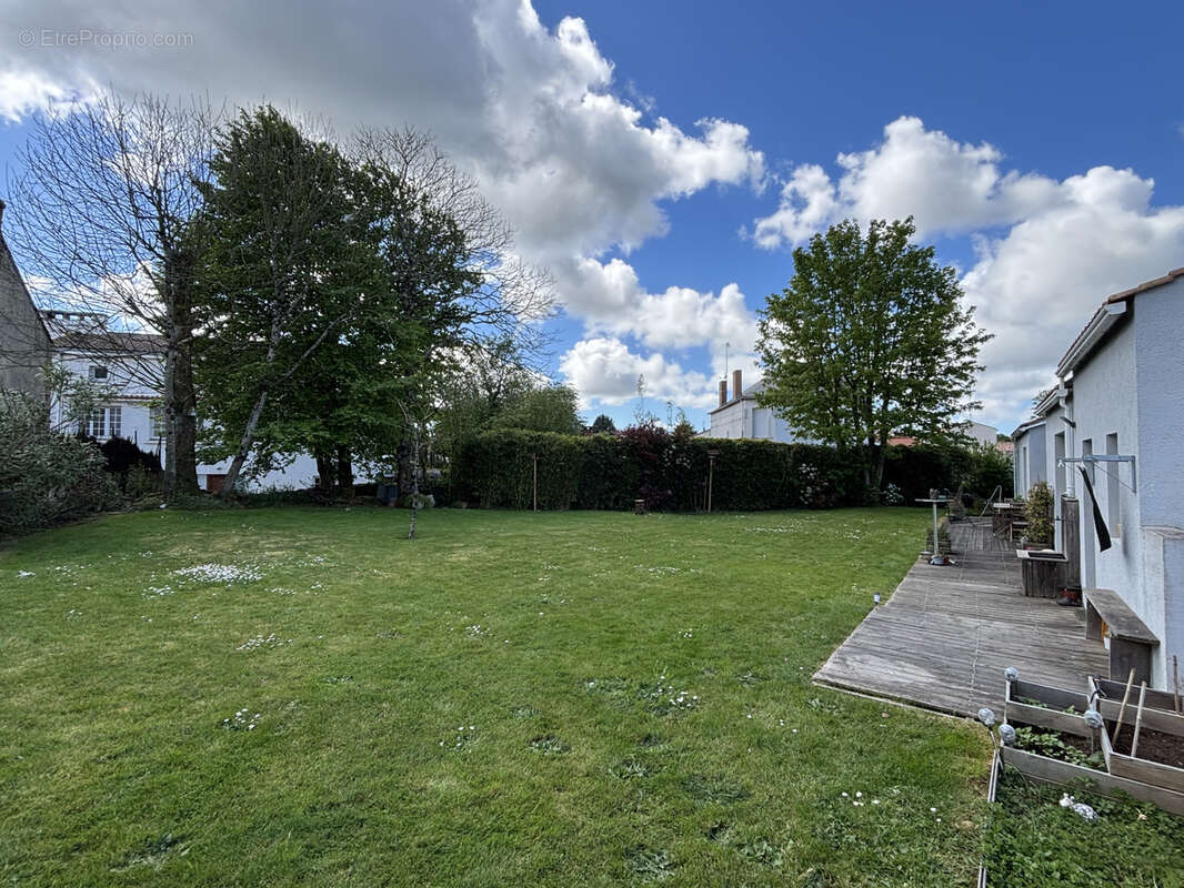 Maison à LE GIROUARD