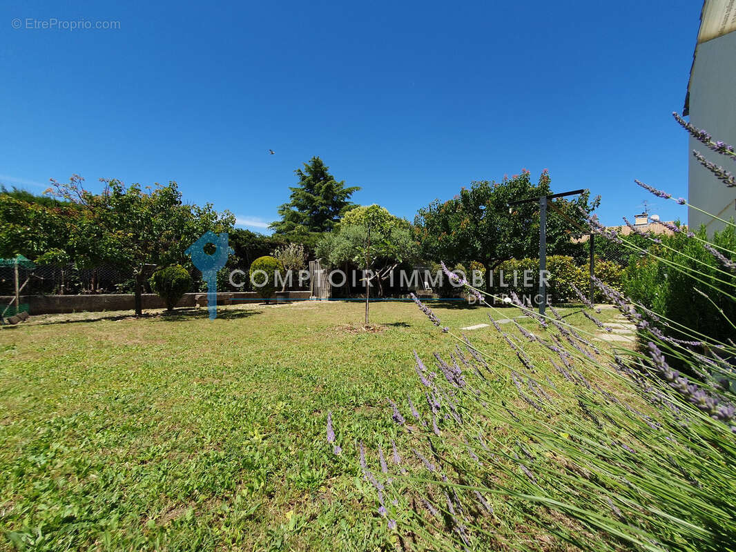A Vendre GARD (30) - Villa P6 plain-pied à Uzès sur 855 m2 de terrain - photo 3