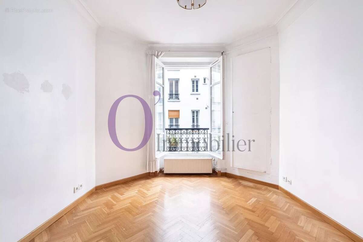 Appartement à PARIS-11E