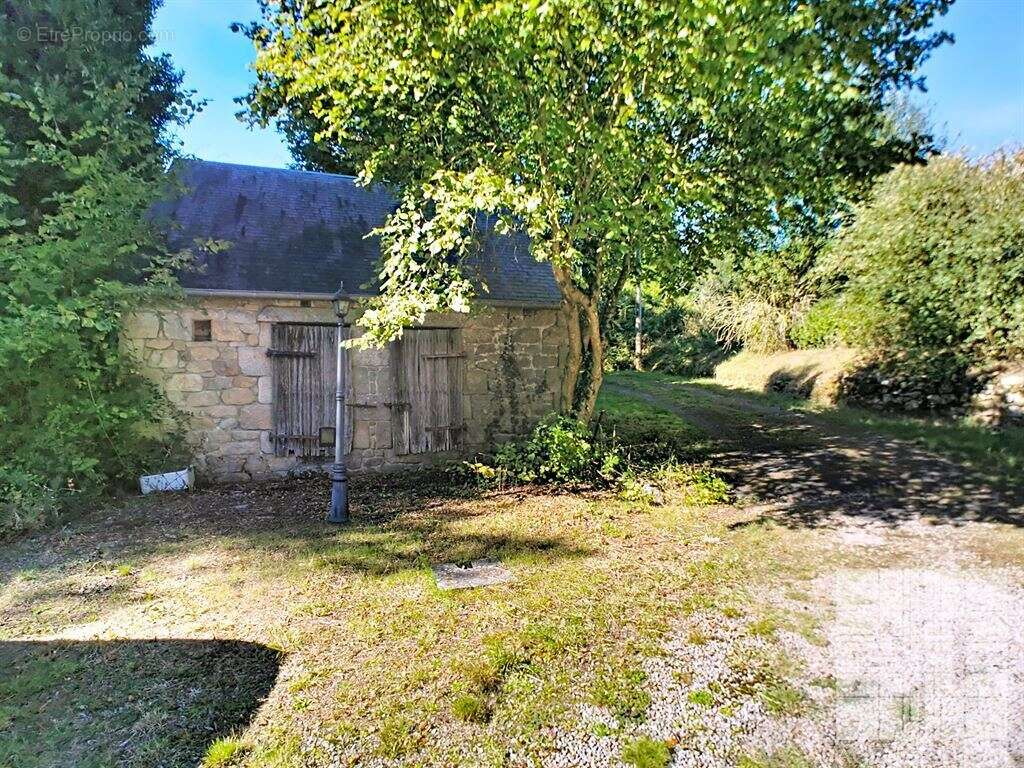 Maison à MEGRIT