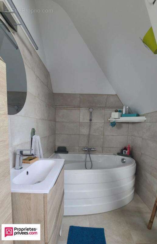 Maison de bourg - Courléon (49390) - photo 10