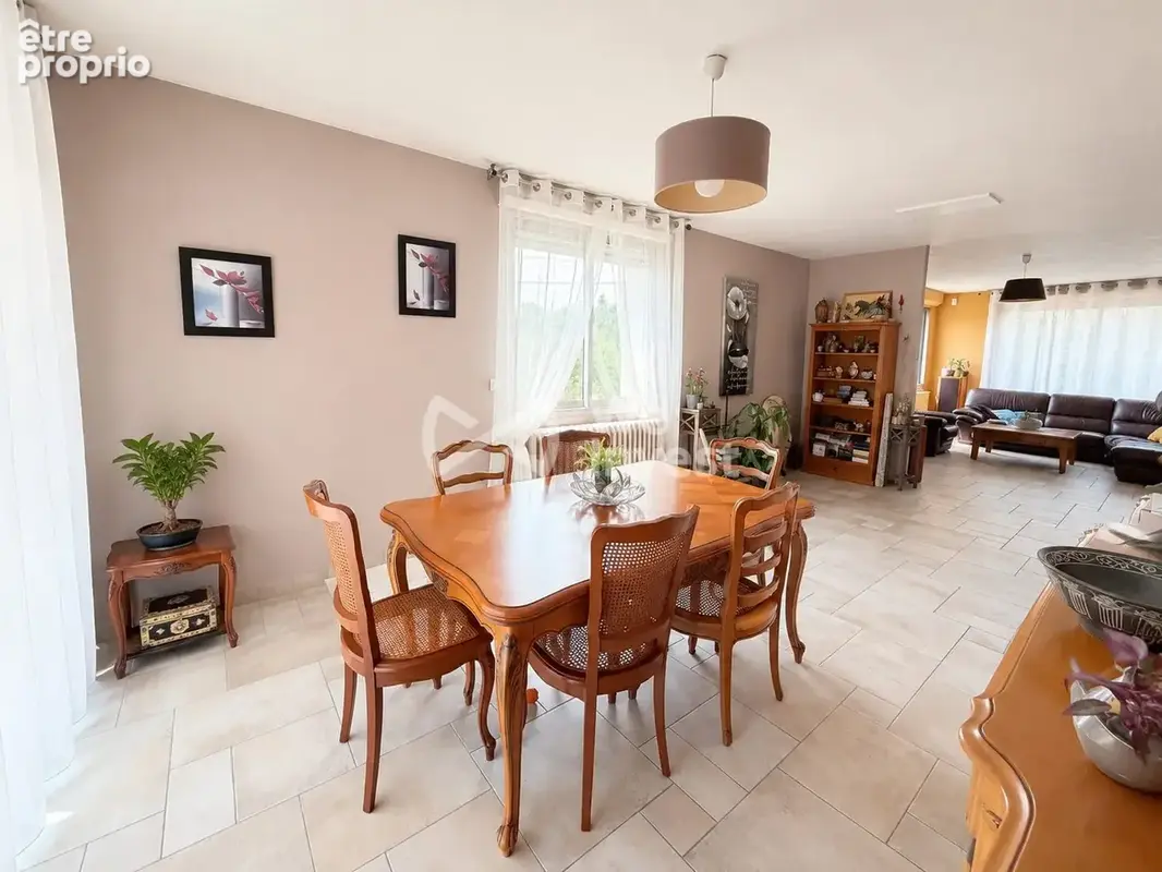 Maison 215 m² à Villemandeur  - photo 4