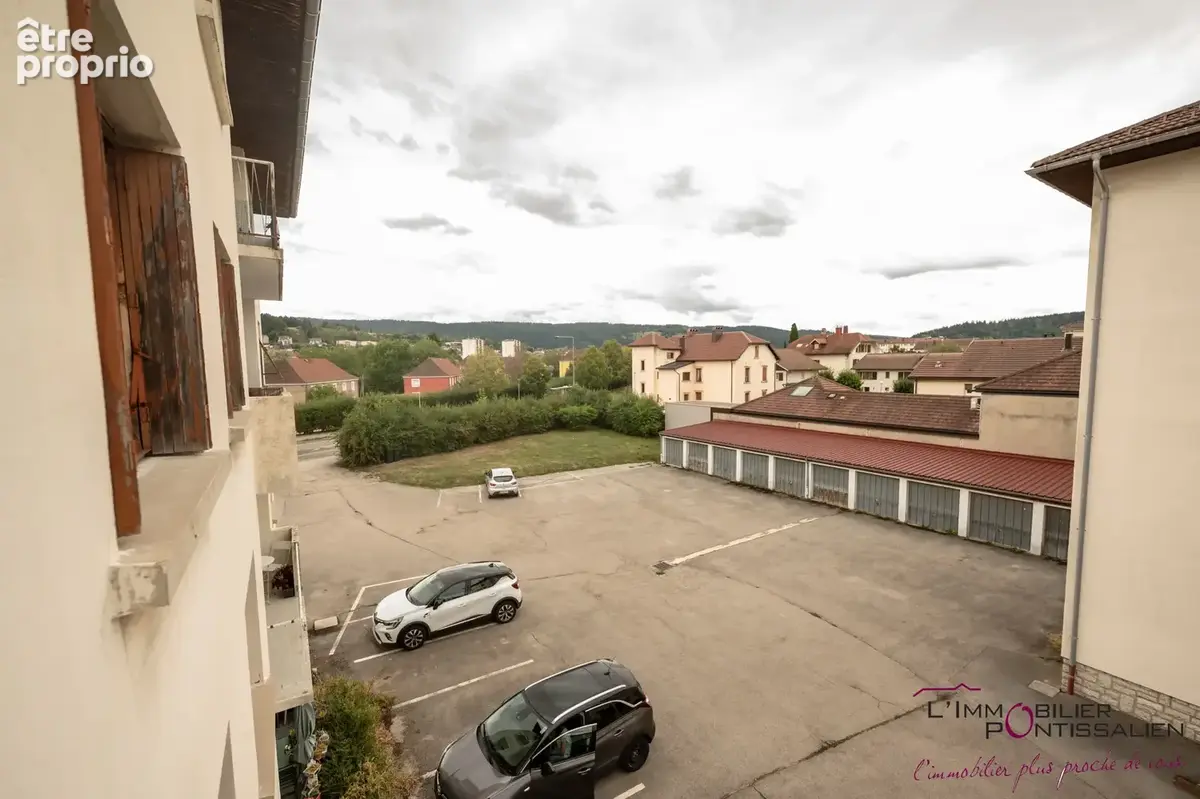 Pontarlier - proximité centre ville : t3, 2 chambres, cave et parking - photo 15
