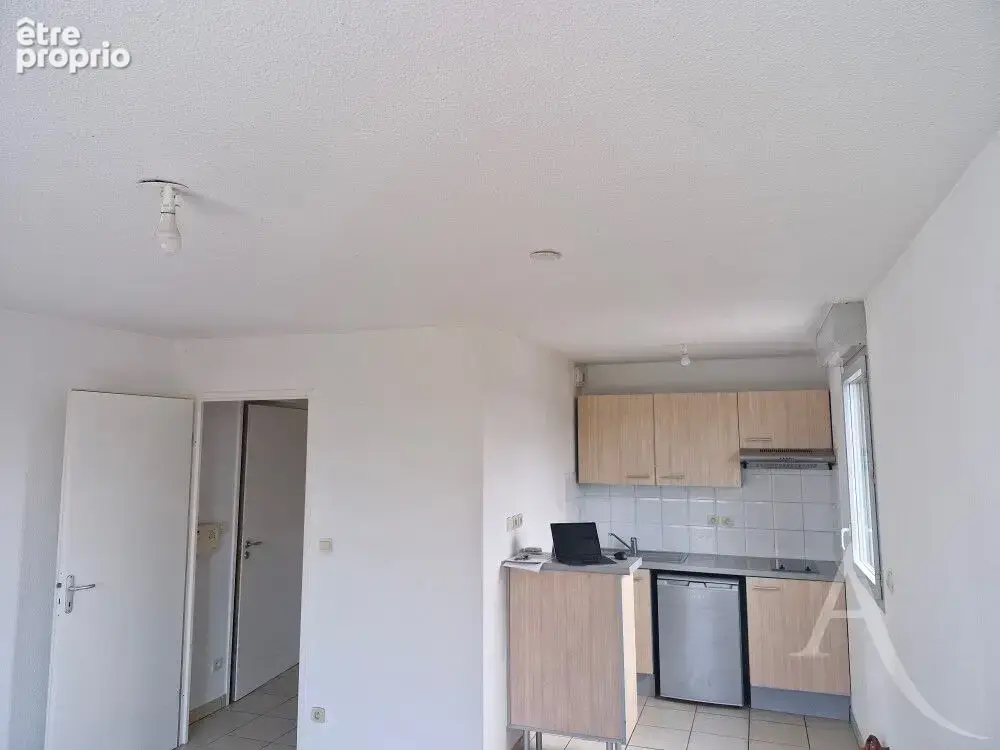 Toulouse  appartement t2  de 40m2, dernier etage avec balcon et parking. - photo 2