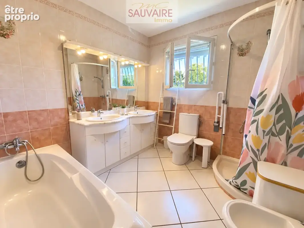 Villelongue-de-la-Salanque   Villa 145 m2 avec grand terrain et appartement indépendant - photo 13