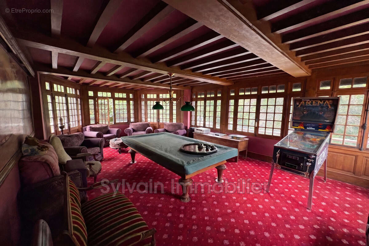 Maison 295 m² à Talmontiers  - photo 6