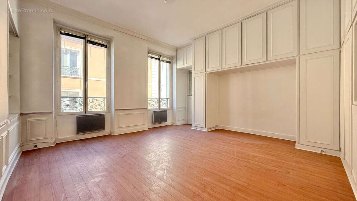 Appartement à CORBEIL-ESSONNES