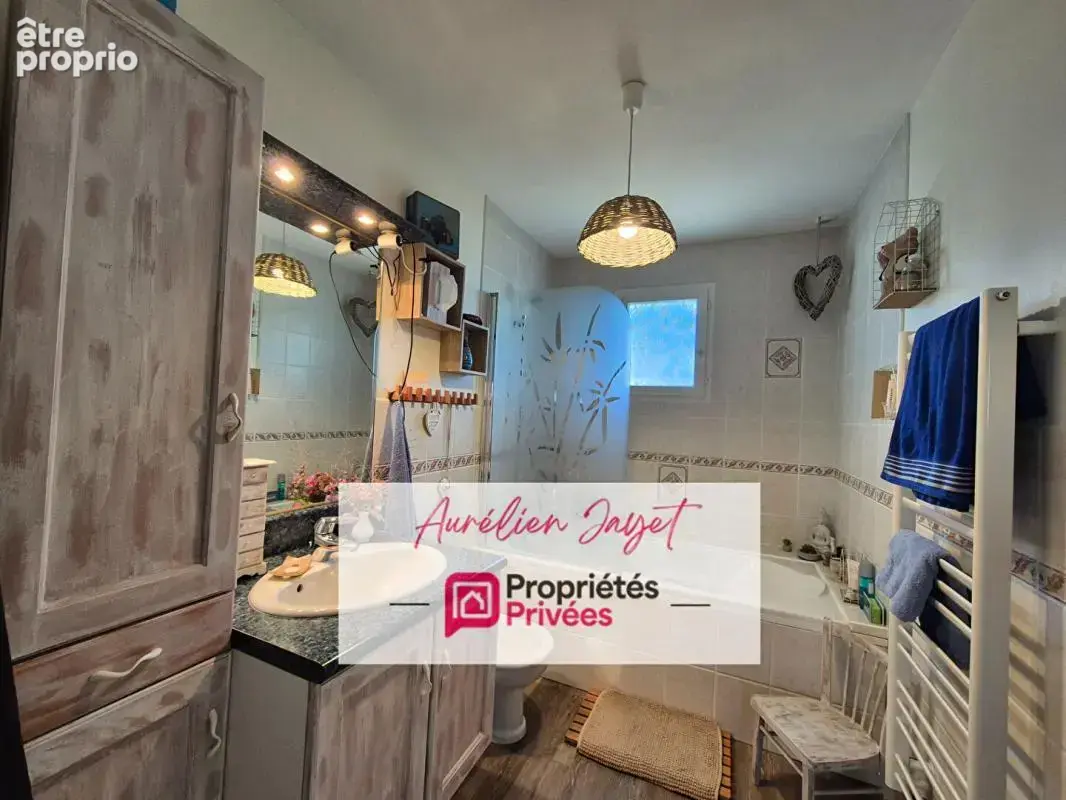 Maison plain pied 135 m²  - 4 chambres - sous sol complet - photo 9