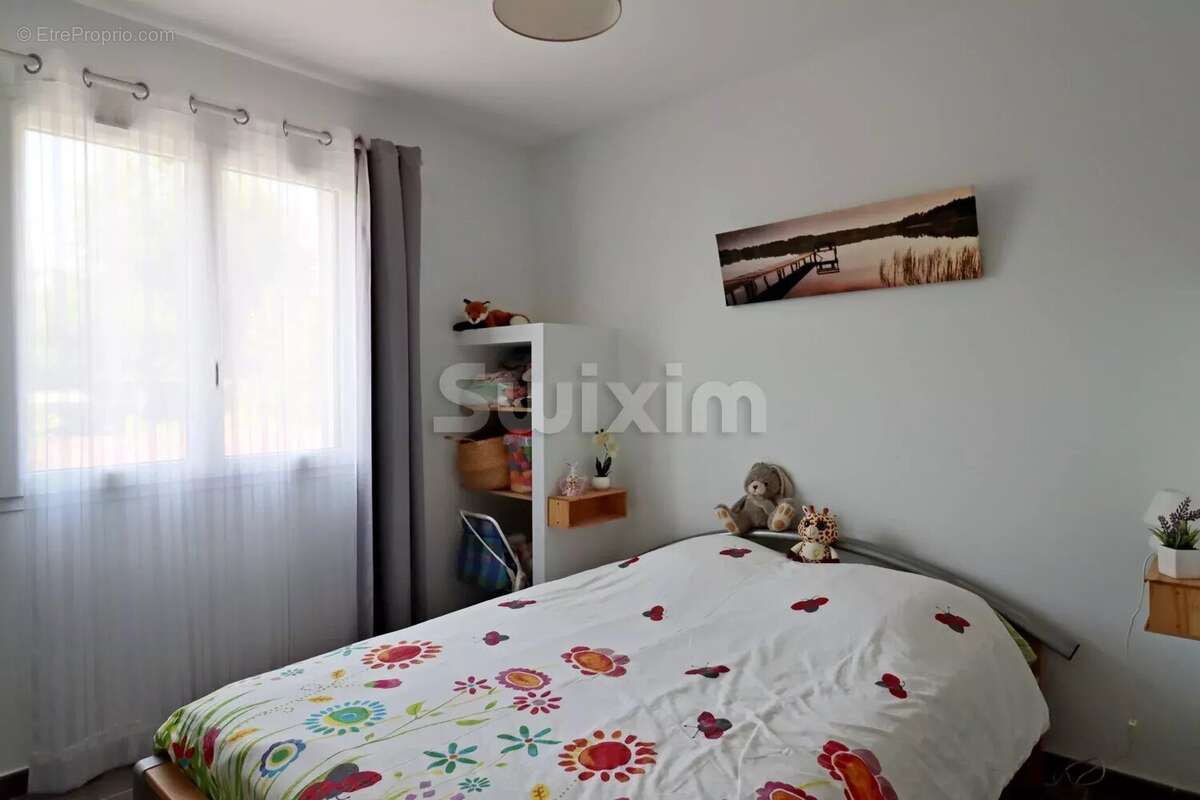 Maison à SAINT-GINEIS-EN-COIRON