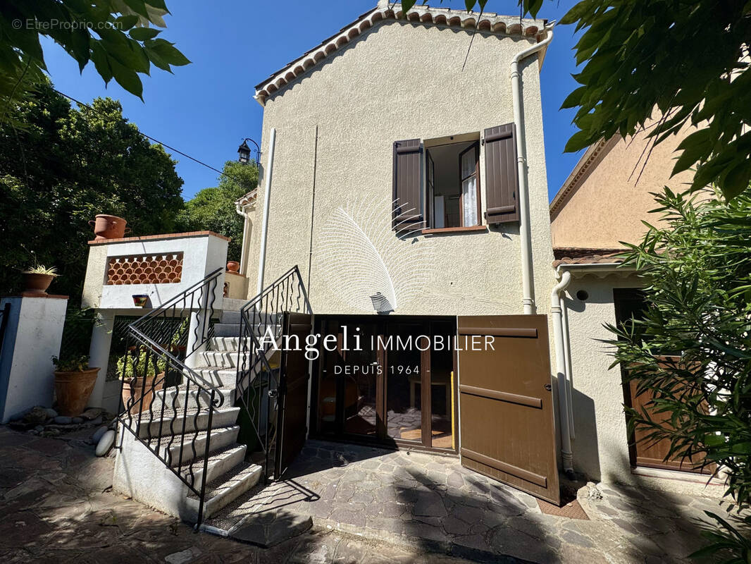 Maison à FREJUS