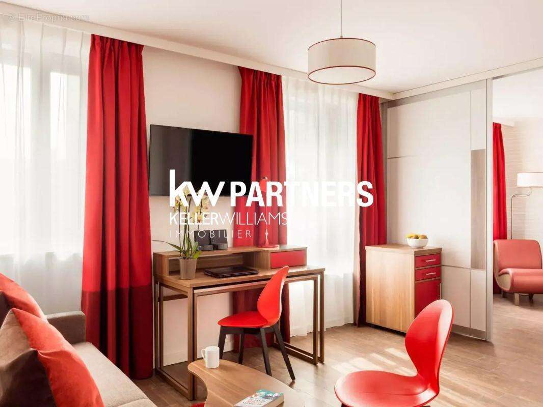 Appartement à COURBEVOIE