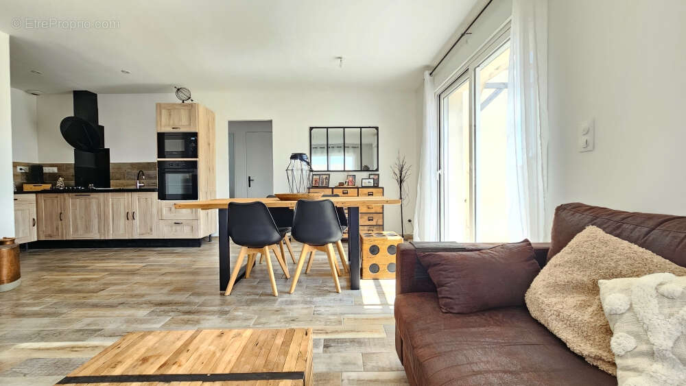 Maison 72 m² à Echire  - photo 3