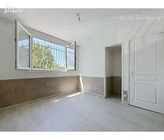 Appartement 4 pièces 76 m² à vendre à Marseille-14e (13014) - photo 5