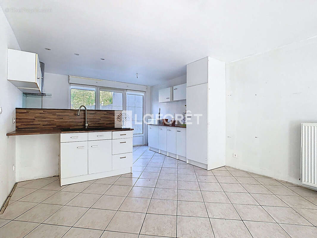 Maison 138 m² avec 4 chambres et jardin, Verrières - photo 12