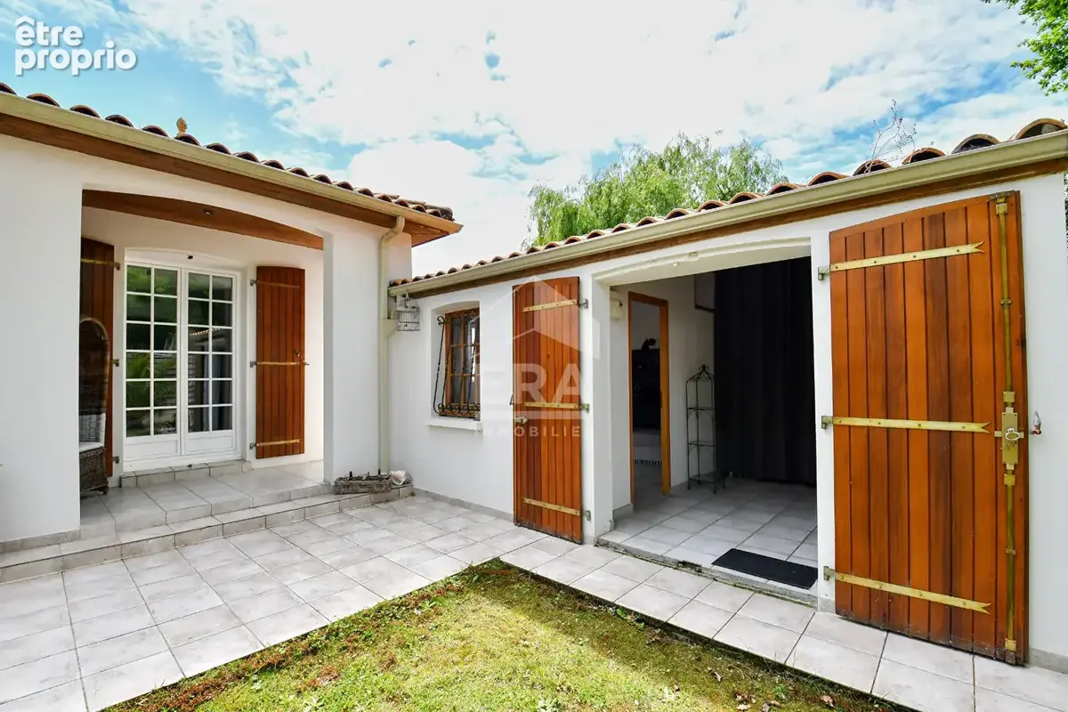 Villa de standing avec piscine - plain-pied - garage et studio - photo 15