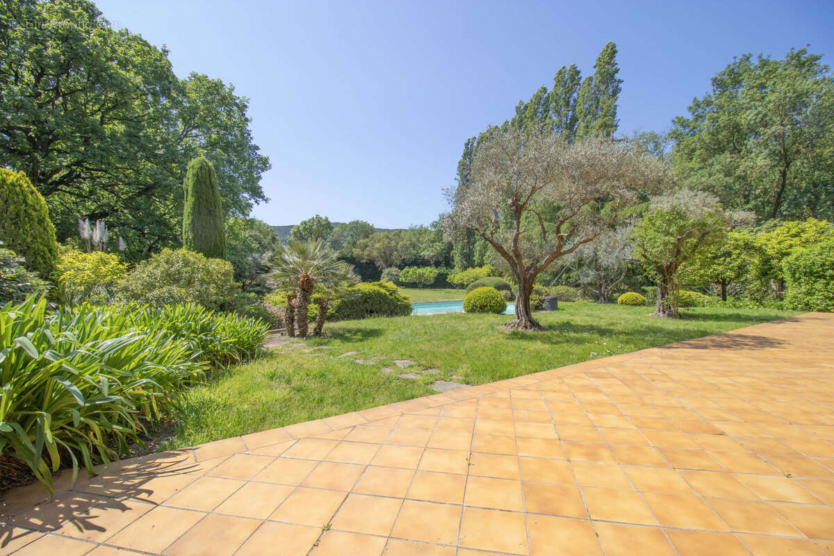 Maison à HYERES
