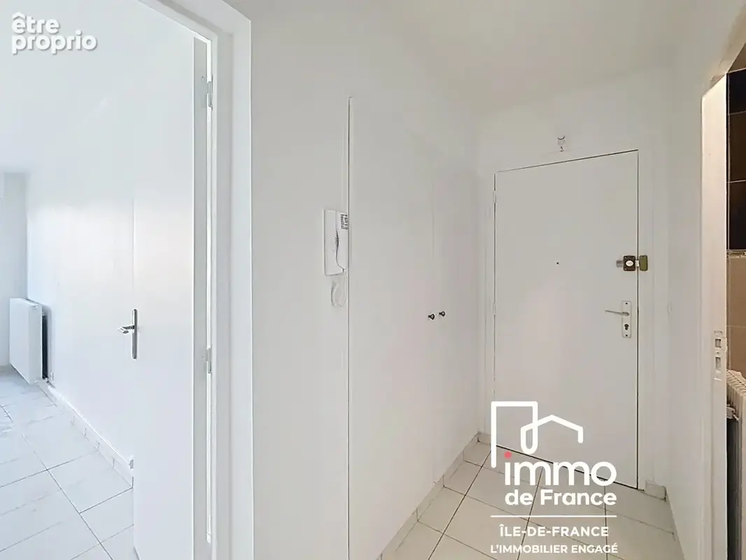Studio rénové - Le Bourget - photo 5