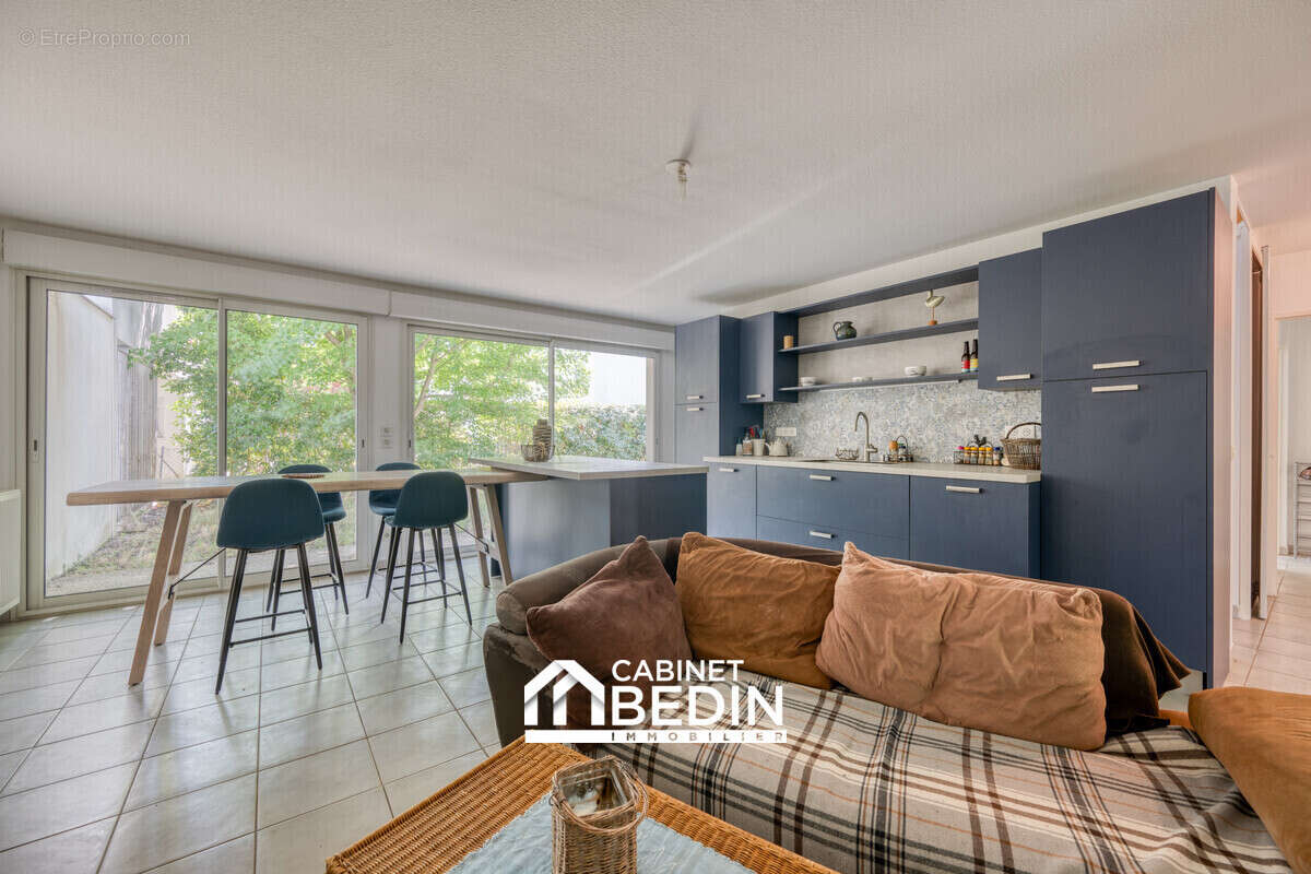 Maison 113 m² à Floirac  - photo 5
