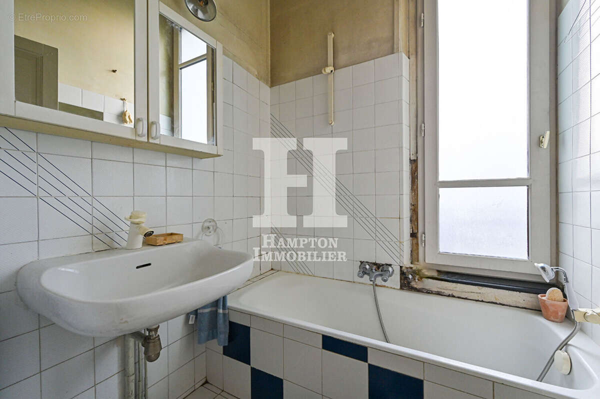 Appartement à PARIS-19E