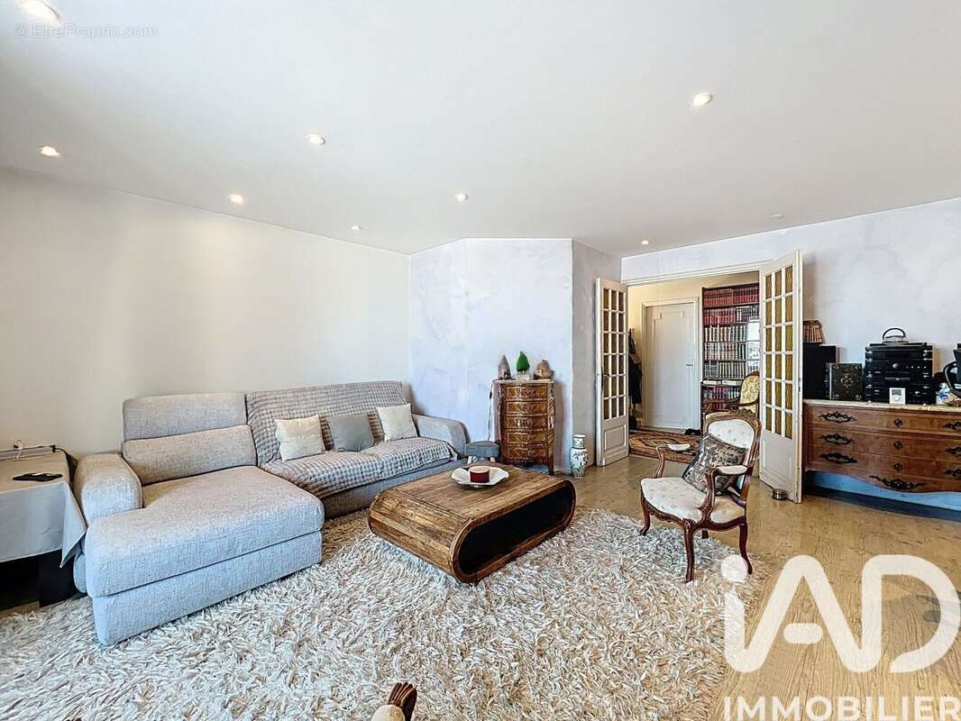 Photo 8 - Appartement à VALLAURIS