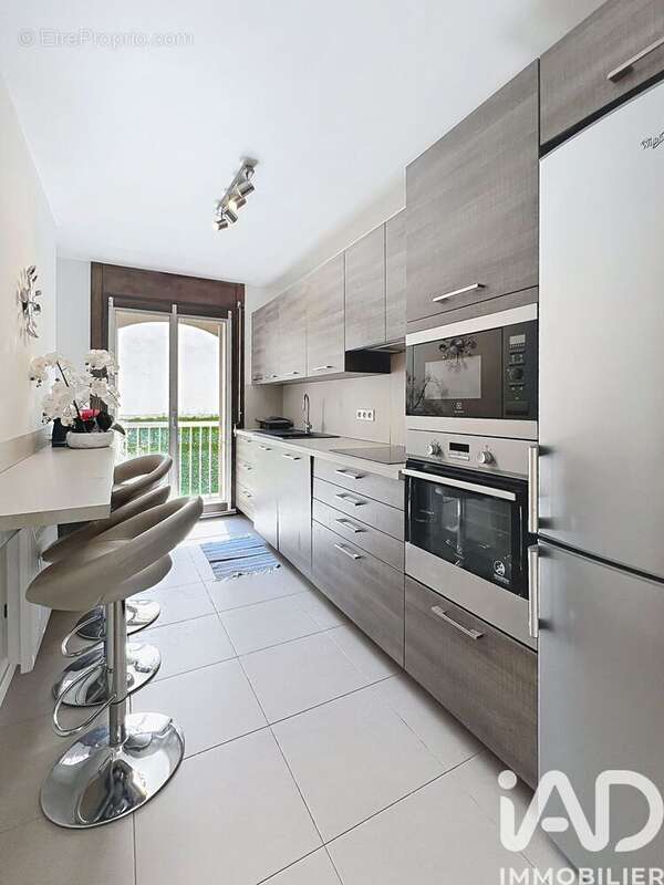 Photo 3 - Appartement à NEUILLY-SUR-SEINE
