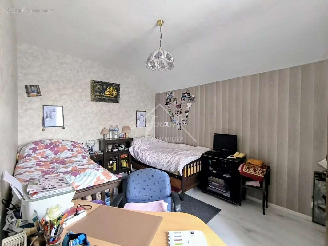 Maison à SAINT-ELOY-LES-MINES