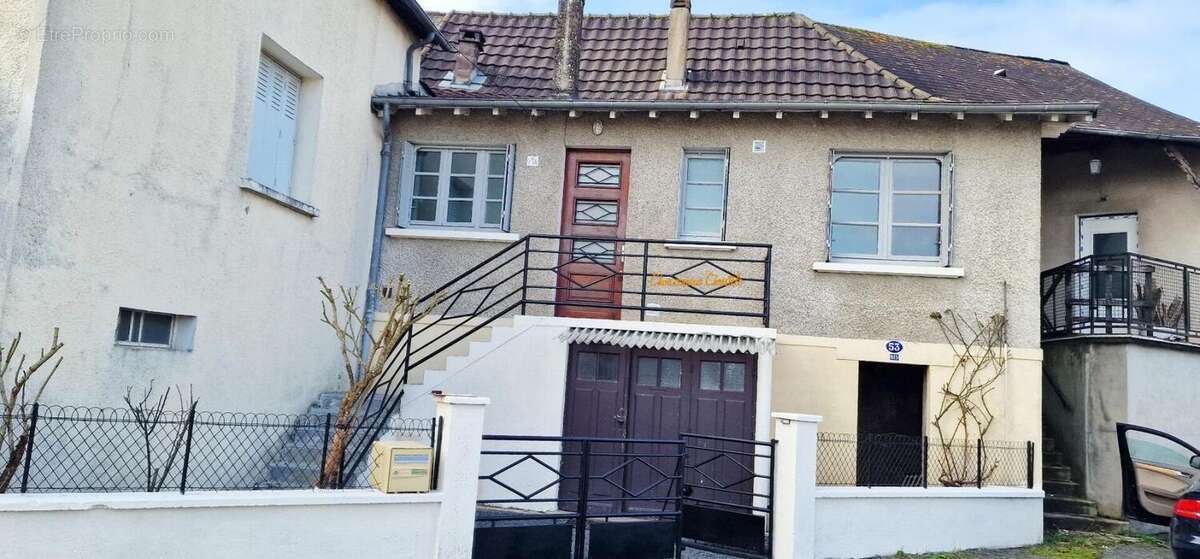 Maison à TERRASSON-LAVILLEDIEU