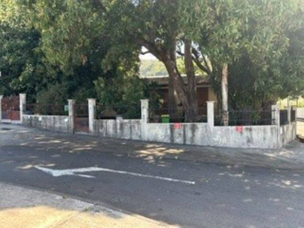 Maison à SAINT-DENIS