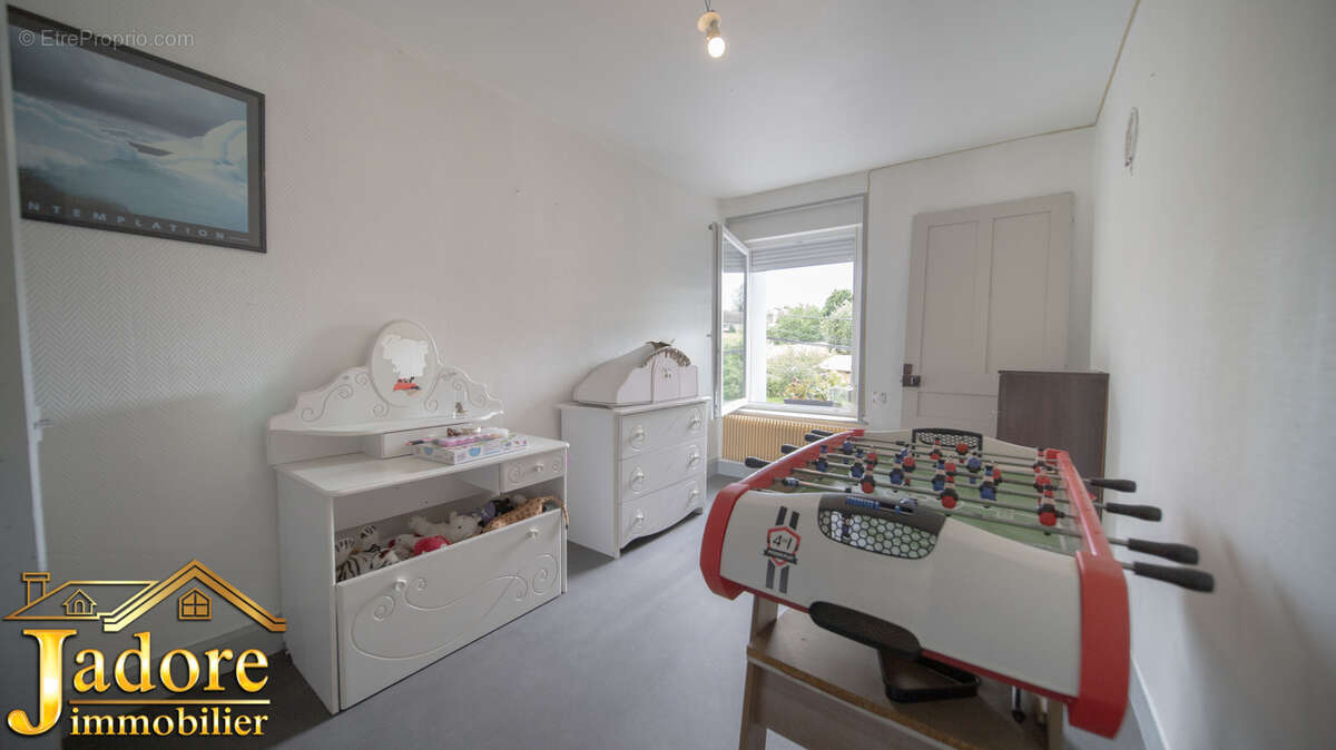 Ensemble immobilier entierement renove - photo 15
