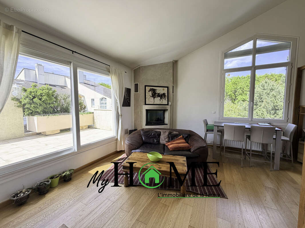 Appartement à NANDY